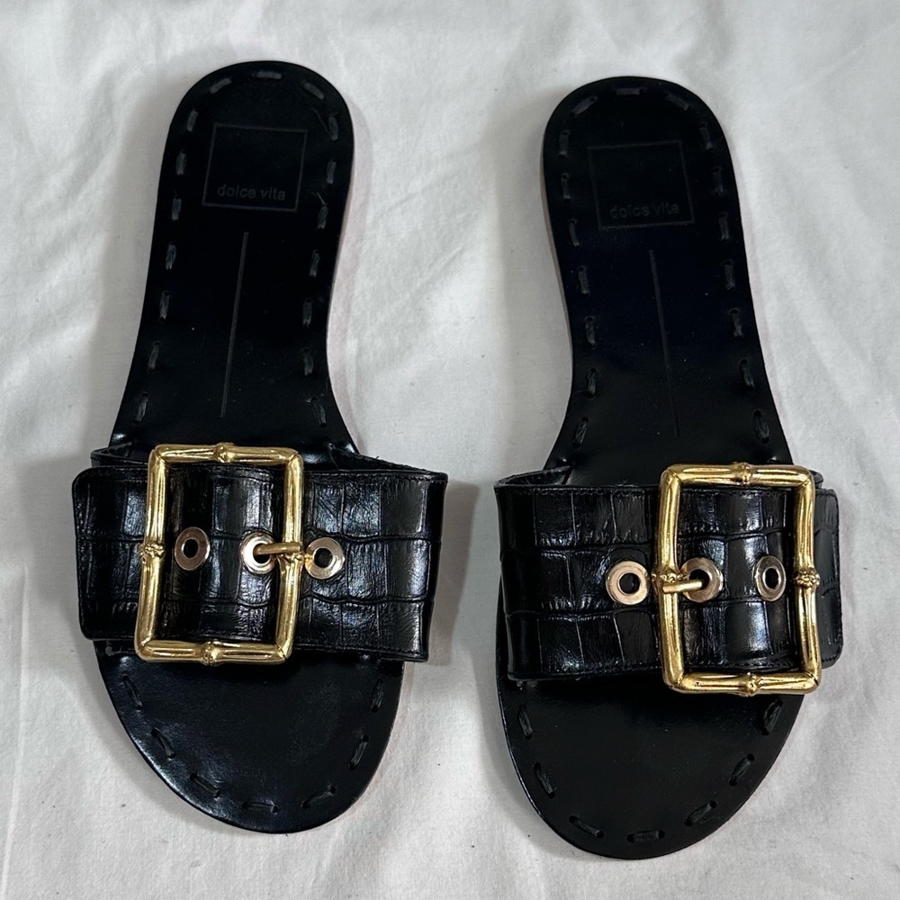 Dolce Vita | Black Croc Embossed Buckle Slide Sandals | 7